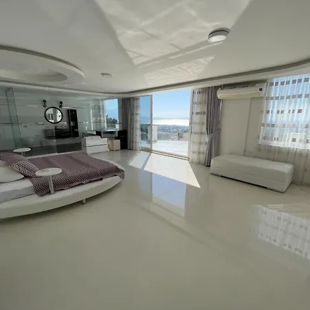 Yalcin * Kusadasi