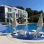 Yalcin * Kusadası