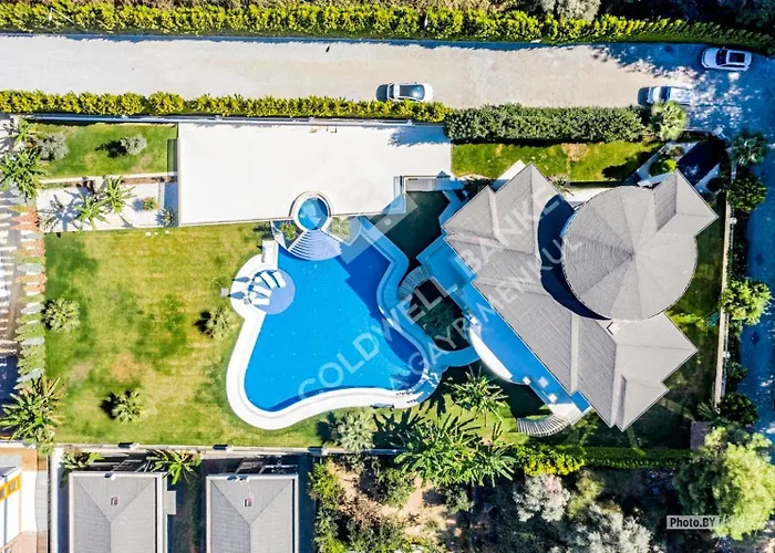 Yalcin Villa *